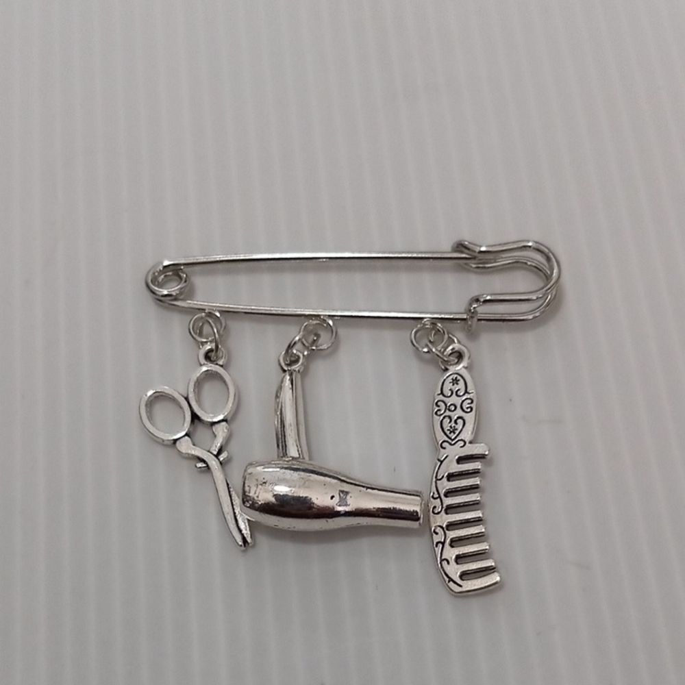 Silver Charm Safety Pin Brooch(Hairdresser)